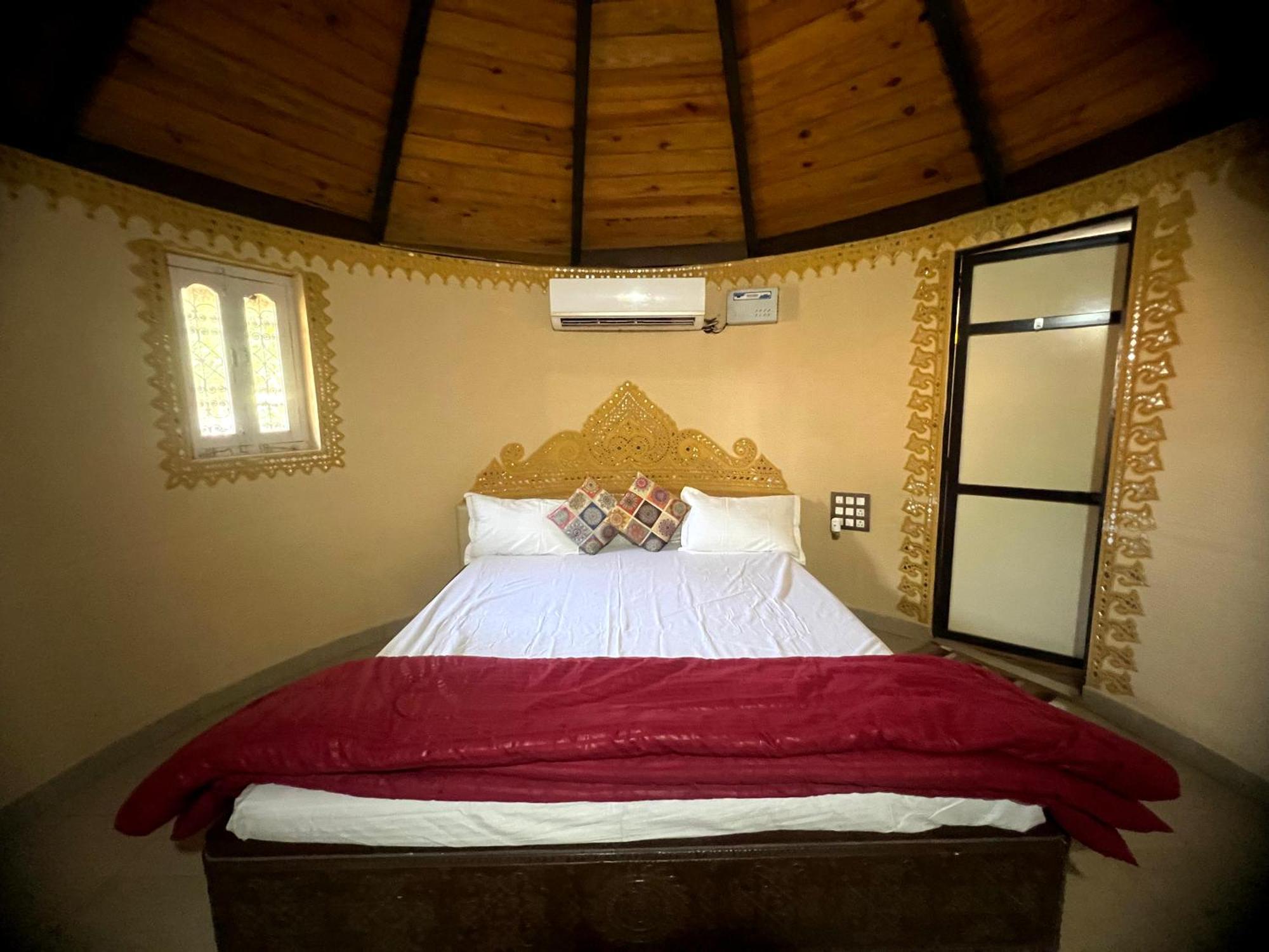 The Kutch House Hotell Bhuj Exteriör bild