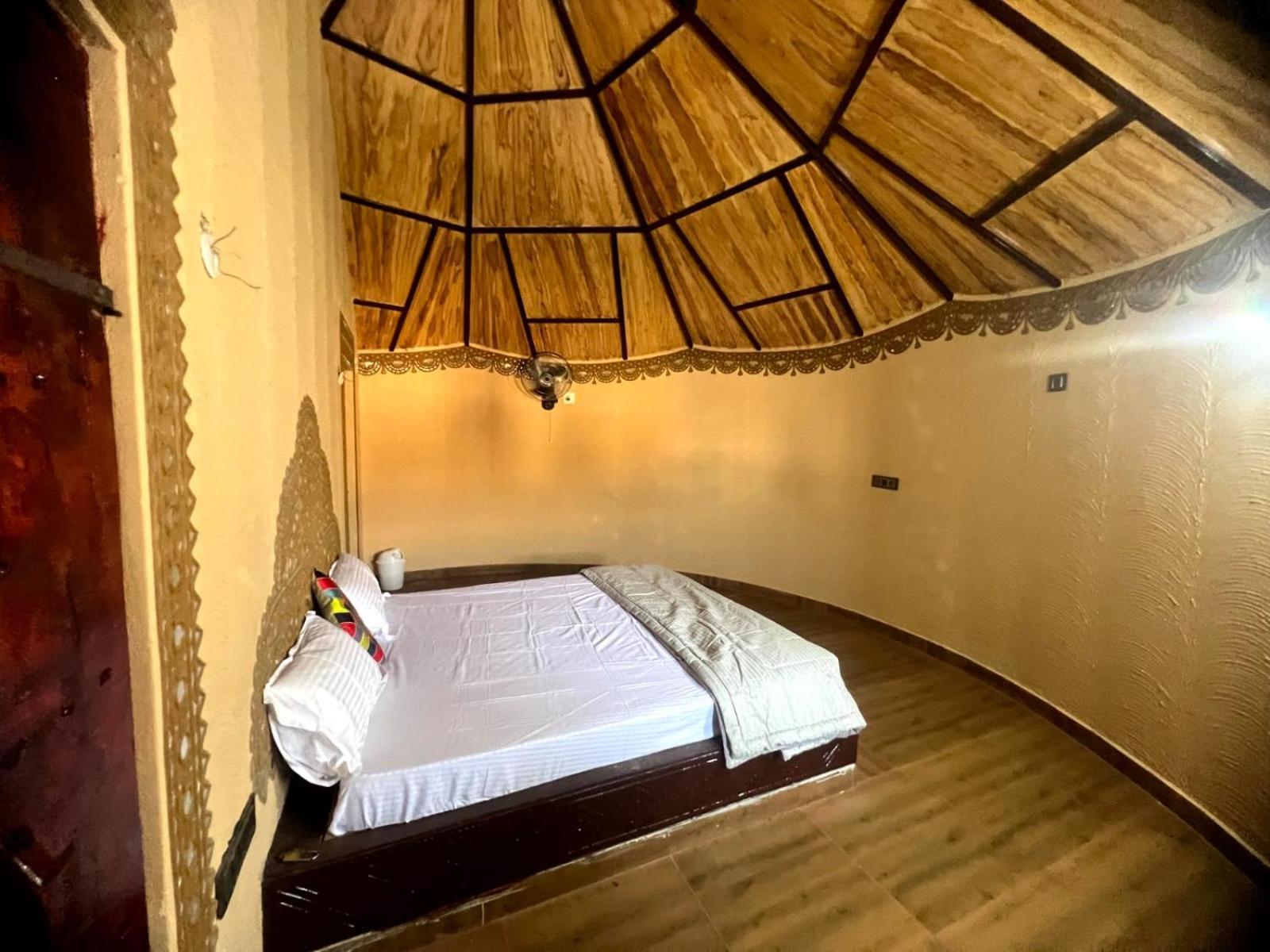 The Kutch House Hotell Bhuj Exteriör bild