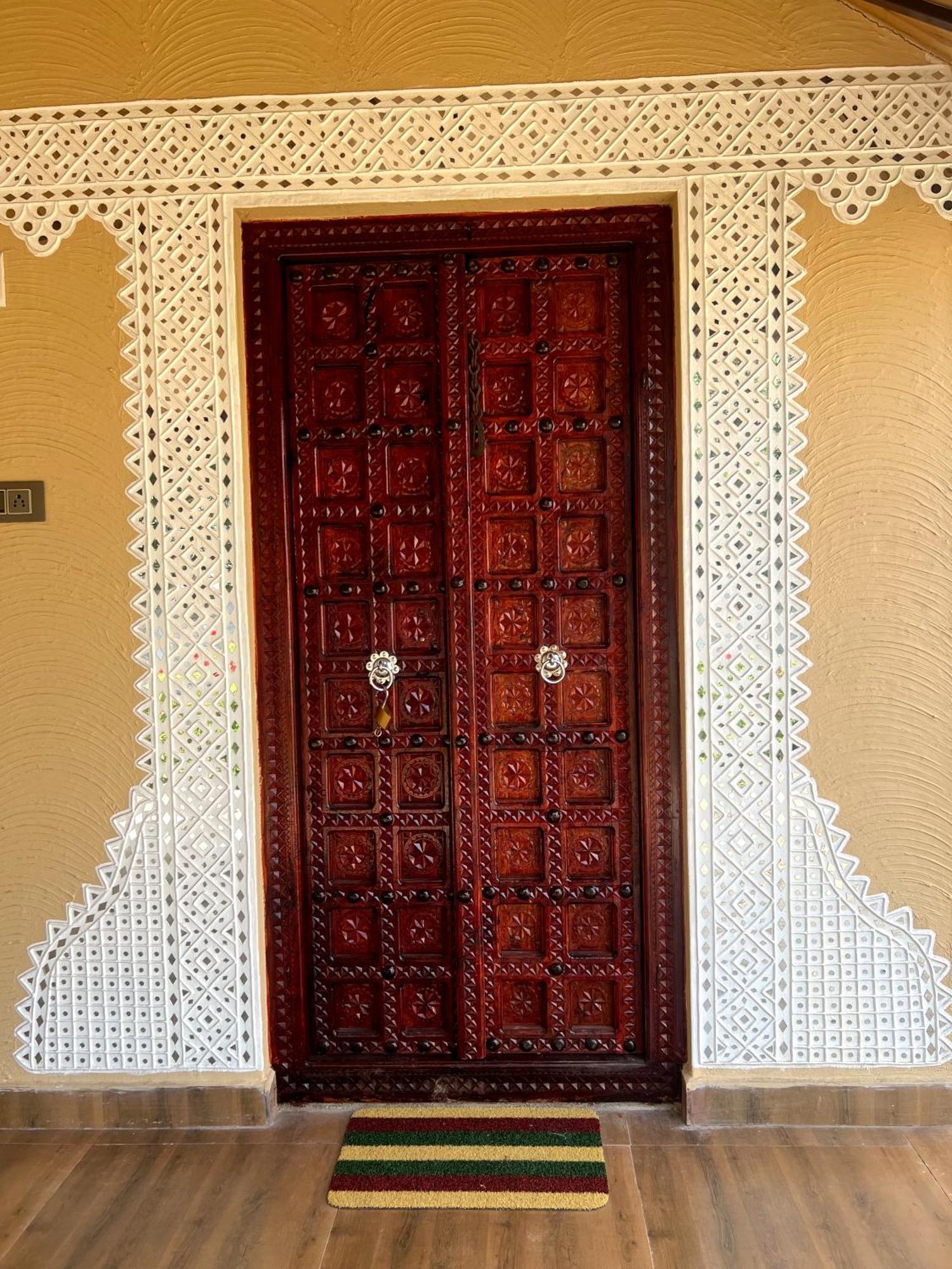 The Kutch House Hotell Bhuj Exteriör bild